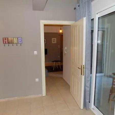 George's In Area Apartament Wolos