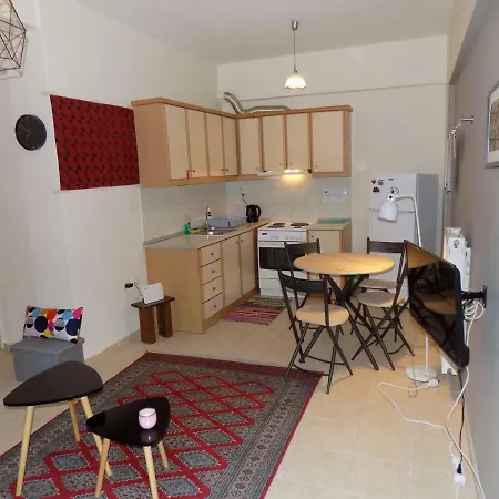 George's In Area Apartament Wolos